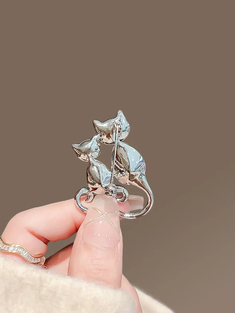 Floral brooch product image