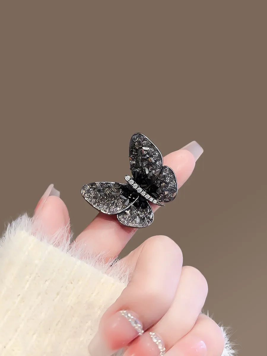 Floral brooch product image