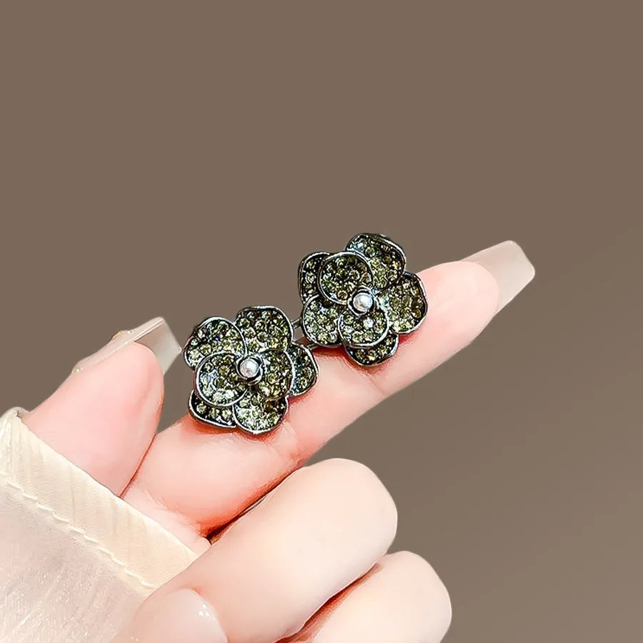 Camellia waist adjustment pin product image