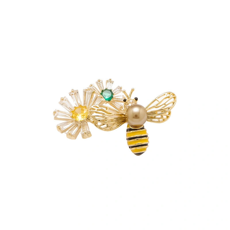 Bee brooch - product image 6
