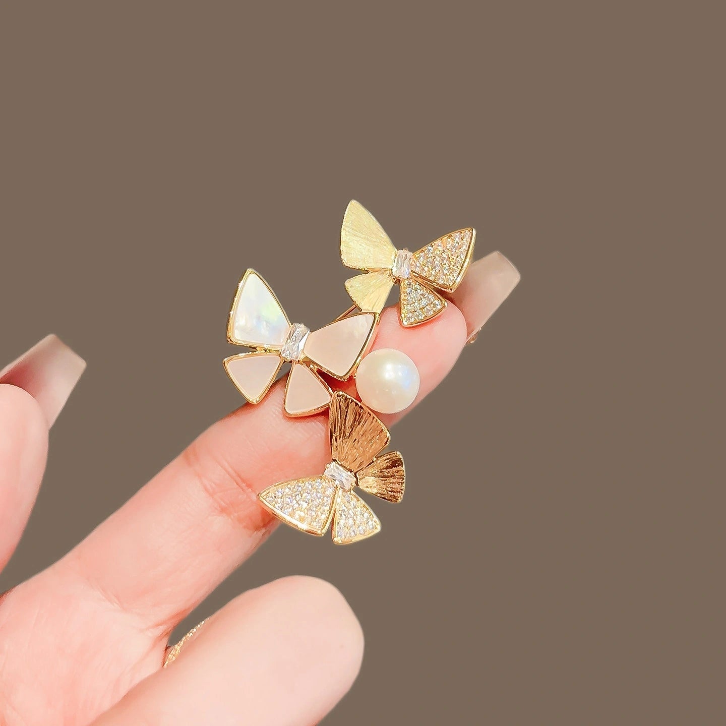 Floral brooch - product image 5