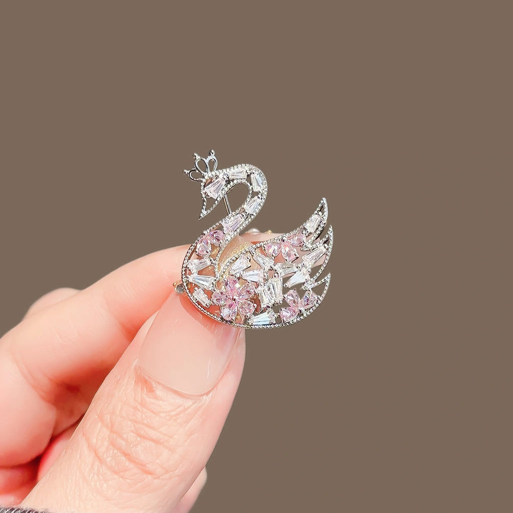 Floral brooch - Floral variant image