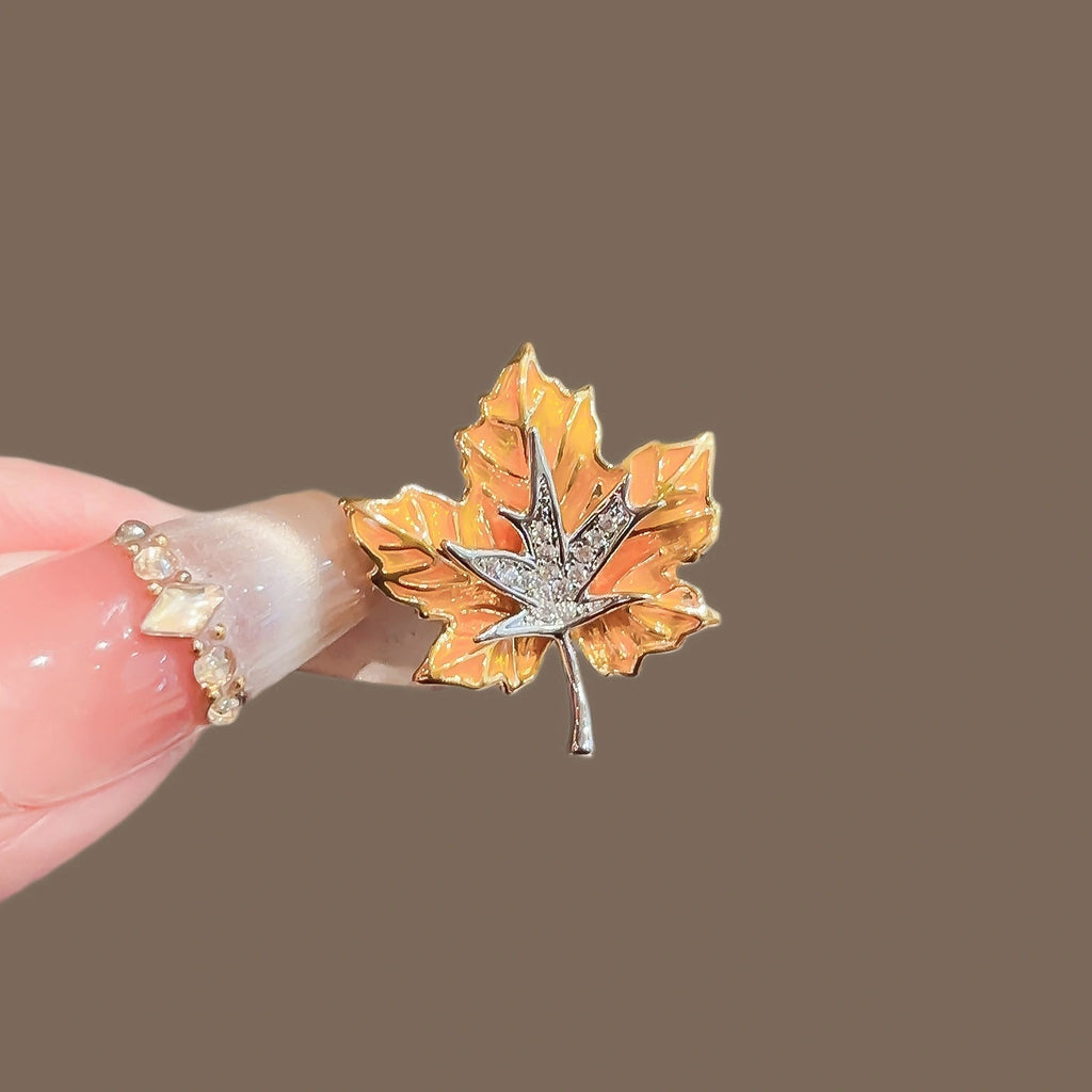 Maple Leaf brooch - product image 1