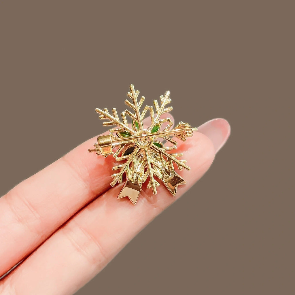 Snowflake brooch - product image 4