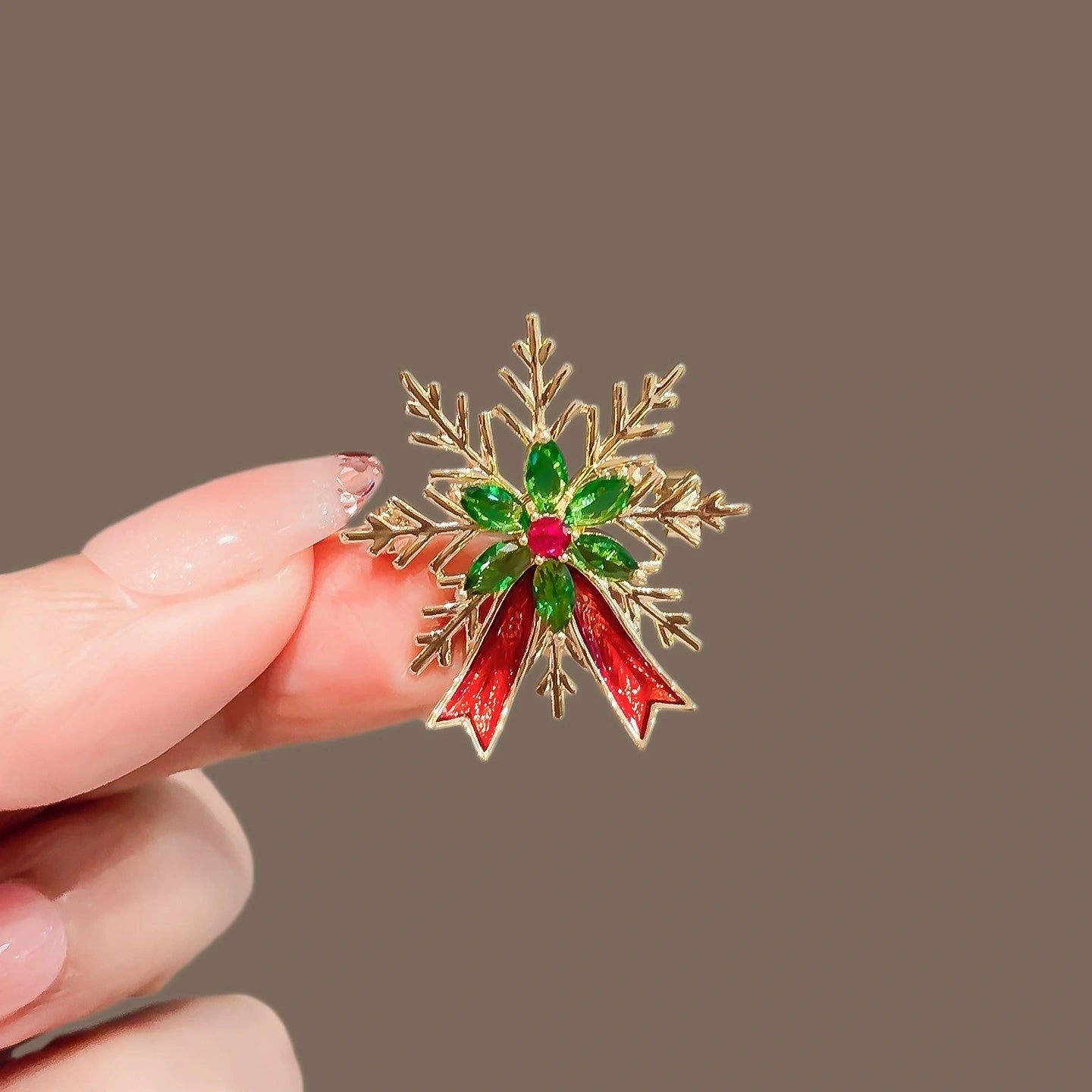 Snowflake brooch - Snowflake variant image