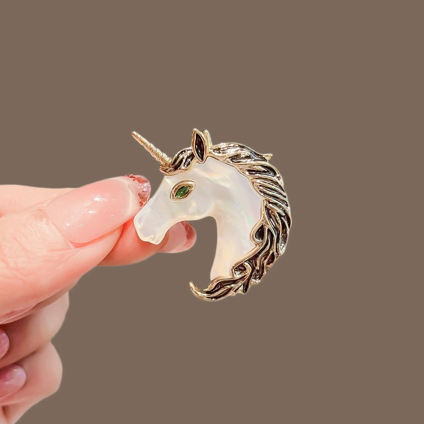 Unicorn brooch - Unicorn variant image