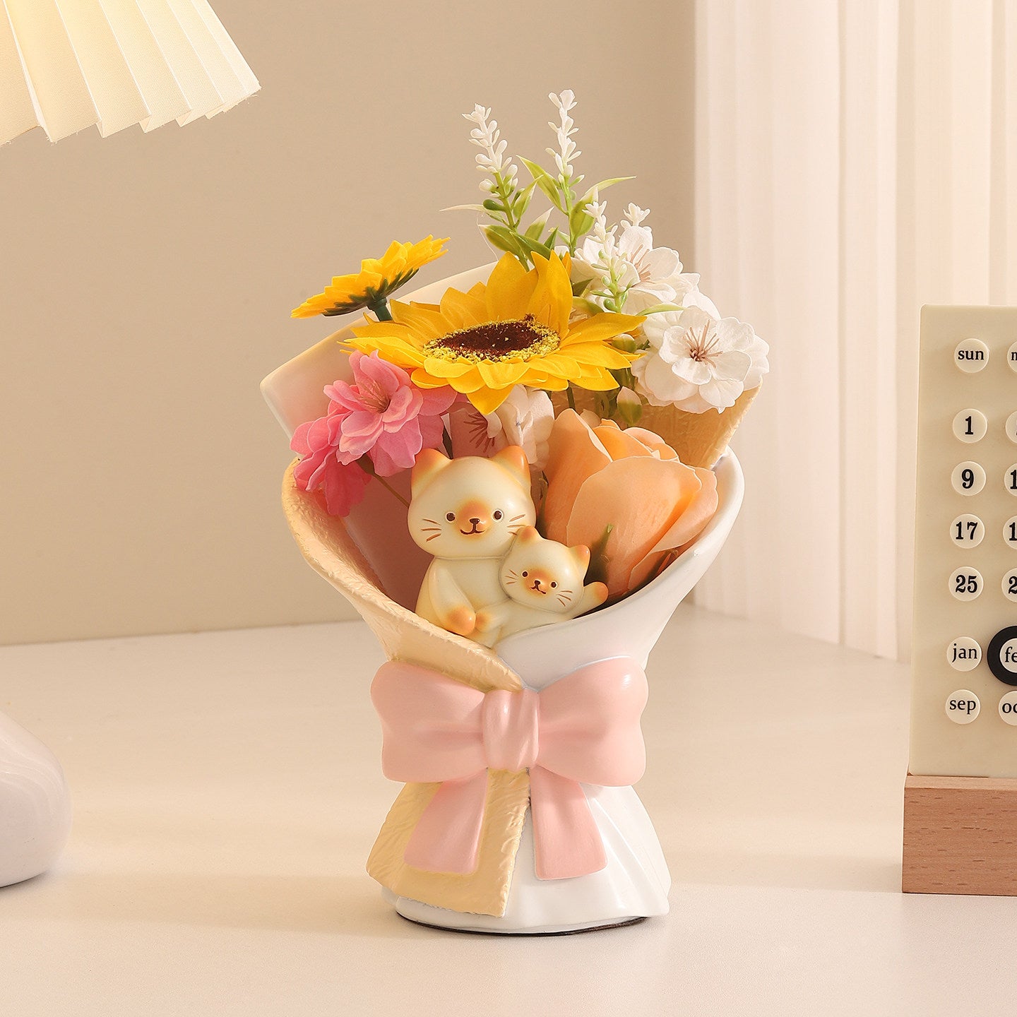 Creative Artificial Bouquet Figurine, Cat & Bunny Resin Flower Decor