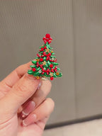 Christmas brooch - product video 1