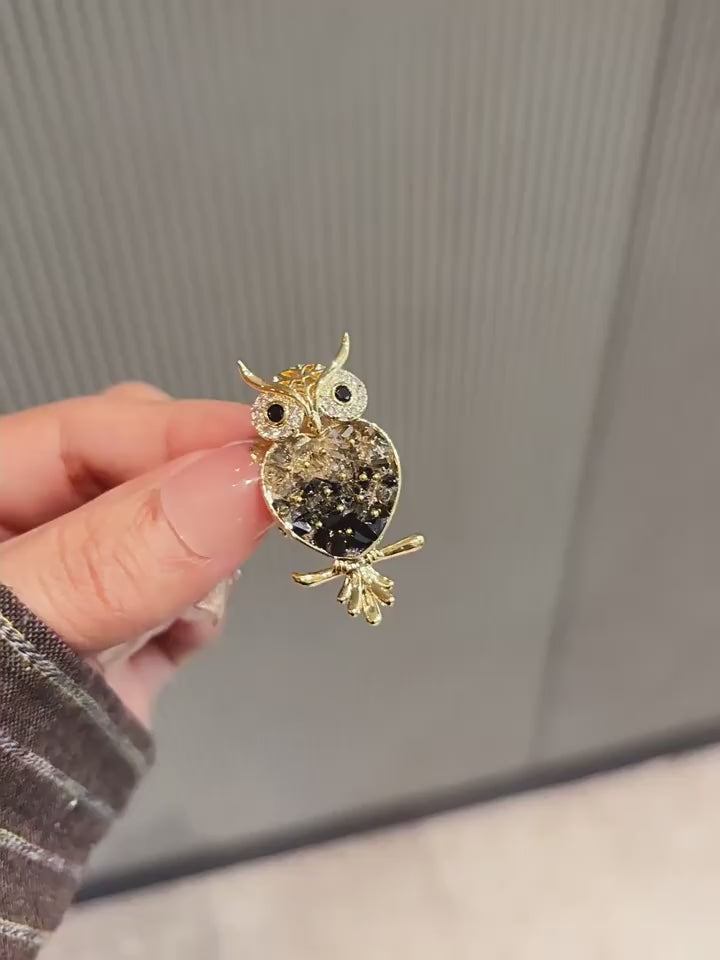 Cat brooch - product video 1