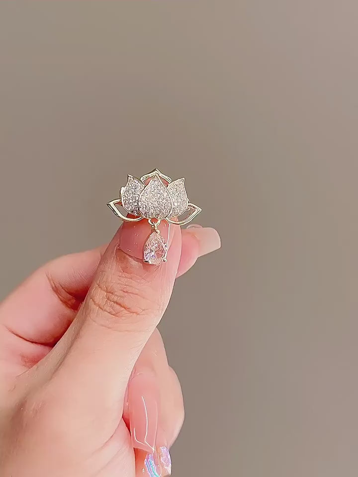 Soft Floral Lotus Flower Brooch Pin - Floral Gift product video
