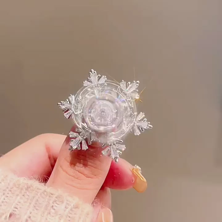 White Snowflake Brooch - Holiday Gift product video