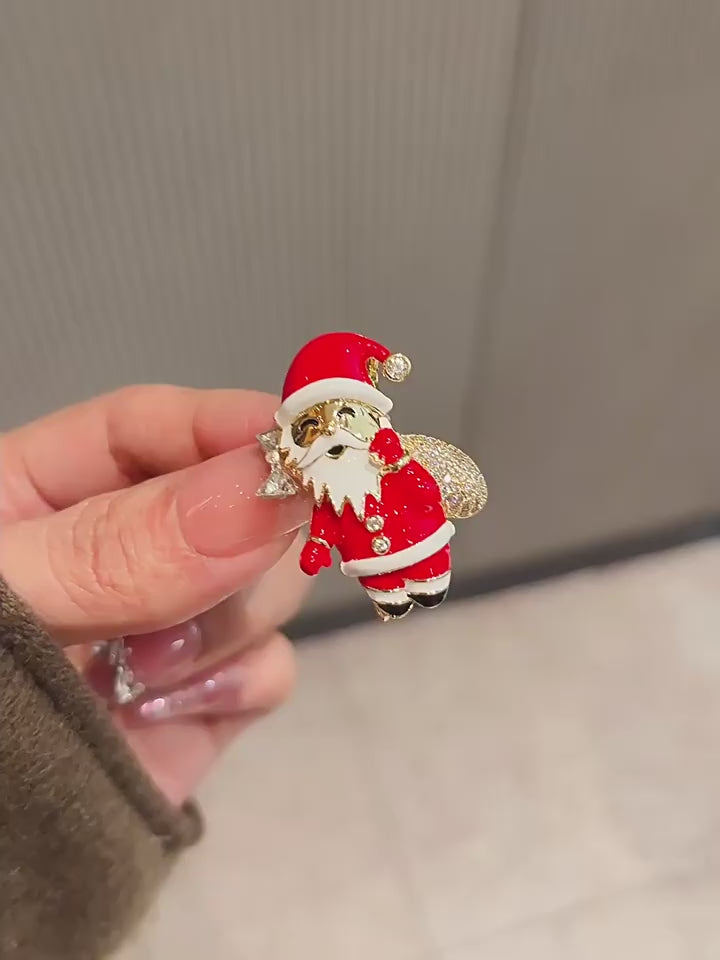 Christmas brooch - product video 1