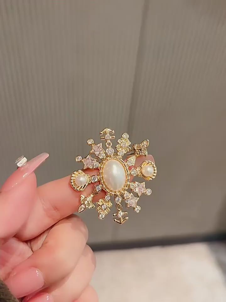 Ocean brooch - product video 1