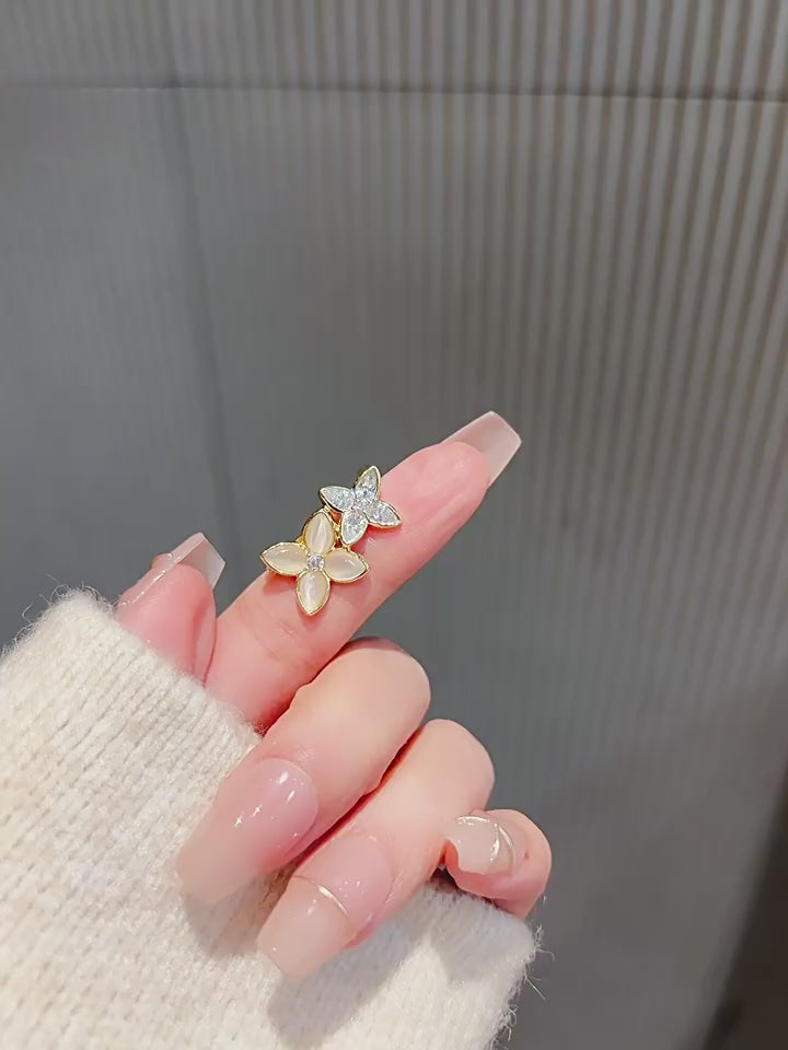 Soft Floral Cat-eye Flower Brooch Pin - Floral Gift product video