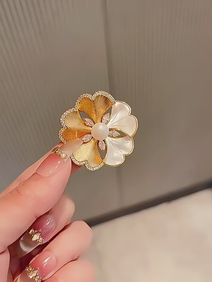 Mother-Of-Pearl Ginkgo Leaf Brooch - Botanical Gift product video